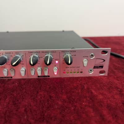 Focusrite Platinum VoiceMaster Channel Strip 2000s - Silver image 6