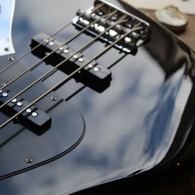 FENDER "Jazz Bass Standard Black" 4, 32 KG image 11