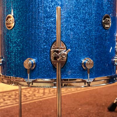 DW Performance Blue Sparkle Drum Set - 18x22,9x13,14x16 image 5