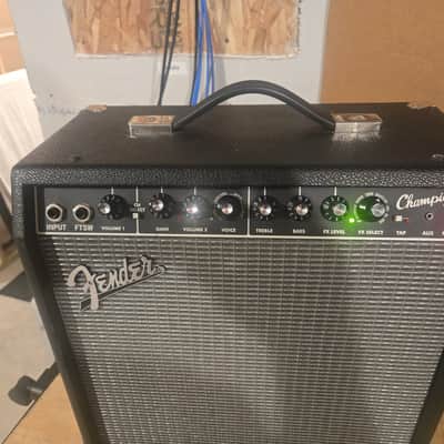 Fender Champion 40 image 7