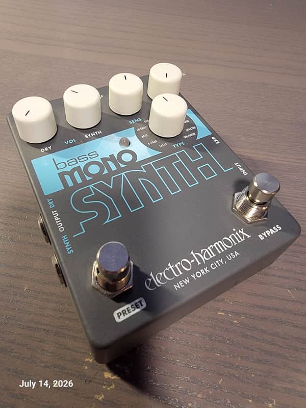 Electro-Harmonix Bass Mono Synth
