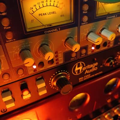 Focusrite ISA 428 2000s - Blue image 2