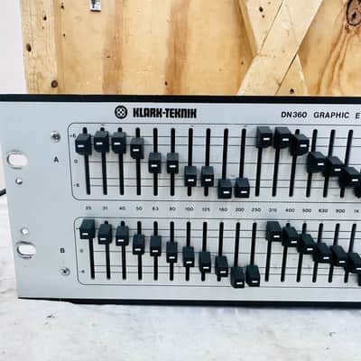 Immagine Klark Teknik DN360 2-Channel 31 Band Graphic Equalizer - Tested & Working #4669 - 4