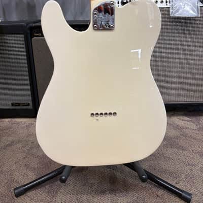 Fender Deluxe Nashville Telecaster with Maple Fretboard - White Blonde image 8