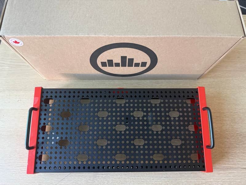 Temple Audio Solo 18 Templeboard with Soft Case Bundle