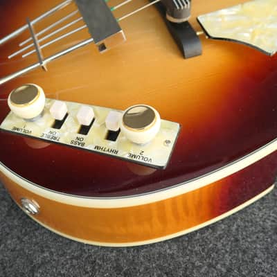 Hofner HCT-500/1-CV Cavern Custom Conversion Beatle Bass Brown burst Tea Cups Cream Switches & Hard Case image 6