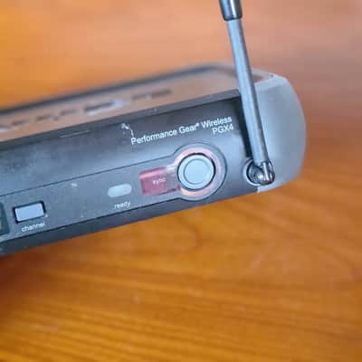 Shure 🎤 Shure PGX4 Wireless Microphone Receiver | UHF | R1 800–820 MHz | Sync image 4