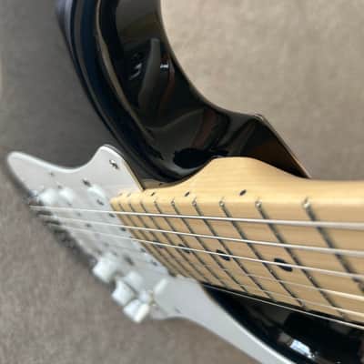 Fender Eric Clapton Artist Series Stratocaster with Vintage Noiseless Pickups 2000 Black image 10