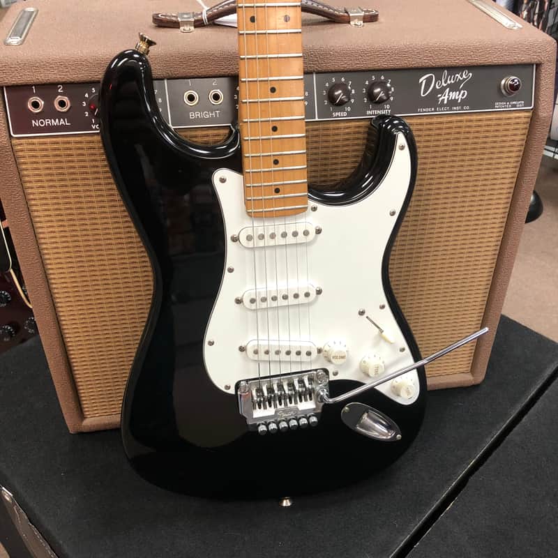 Fender Standard Stratocaster with S1 Tremolo with Maple Fretboard MIJ 1986 - Black w/ Hardcase and Trem Arm image 1