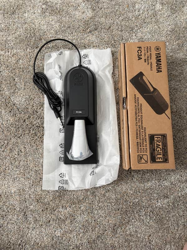 Yamaha FC3A Continuous Piano Style Sustain Pedal 2010s Black image 1