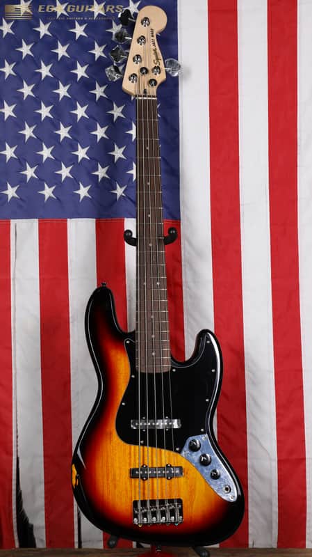 Squier Affinity Jazz Bass V with Laurel Fretboard