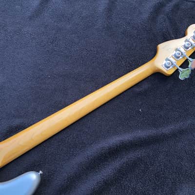 Squier Classic Vibe 60s Jazz Bass Inca Silver - Matching Headstock image 5