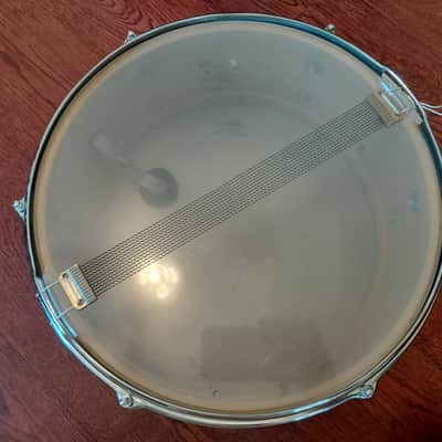 Vintage 1960s Slingerland No. 161 Deluxe Student Model 5.5x14" Snare Drum in White Marine Pearl image 9