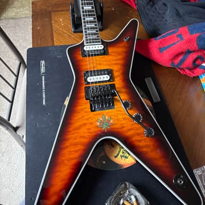 Dean ML Select Floyd Quilt Maple 2010s Trans Brazilia image 1