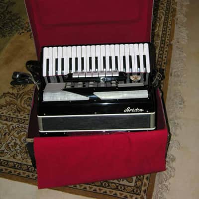 Ariston Castelfidardo Fisarmonica 80 bassi, Anni 60 Nero lucido image 4
