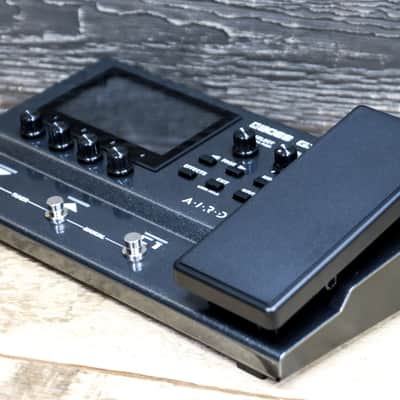 Boss GX-10 Guitar Effects Processor Compact Guitar & Bass Amp/Effects Processor image 5