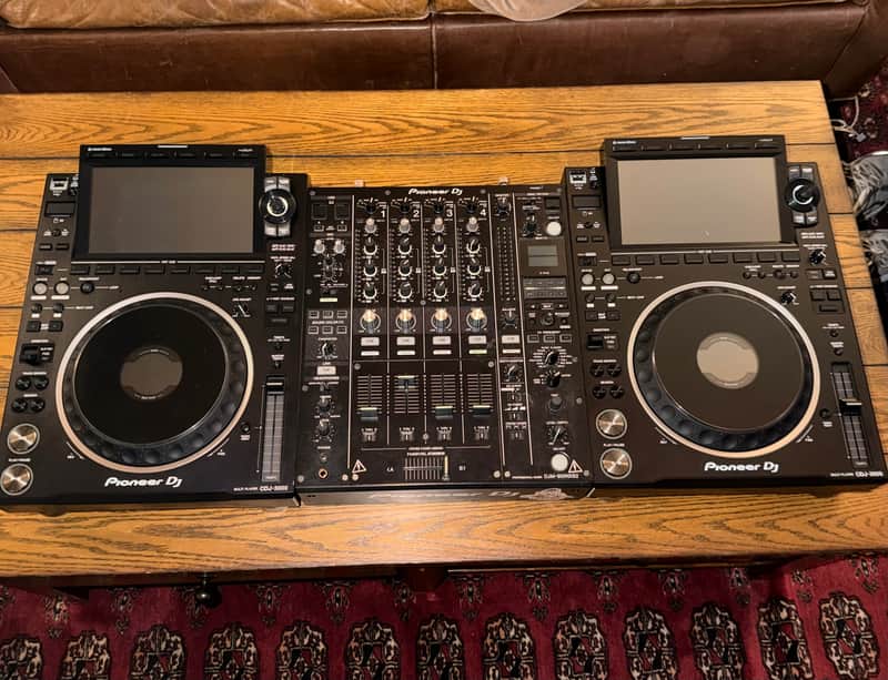 Pioneer CDJ-3000 DJ Multi-Player 2023 - Present - Black image 1