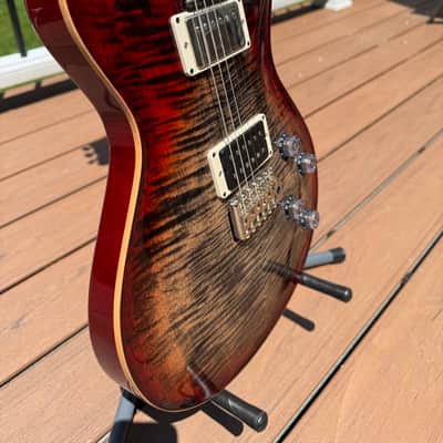 PRS Tremonti 2020-2023 - Cherry charcoal burst image 22