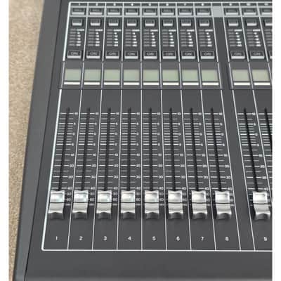 Yamaha QL5 - Mixer - Black - Excellent w/ Power Supply, Manuals, Soft Cover image 2