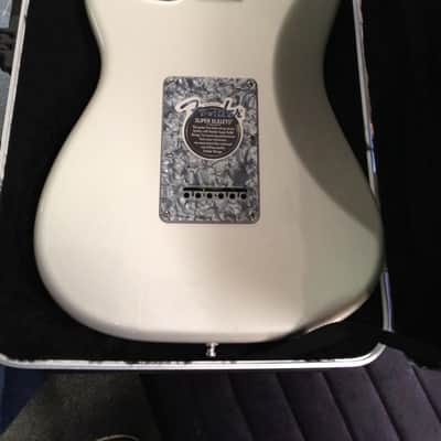 Fender American Deluxe Stratocaster 2007 Chrome Silver image 10