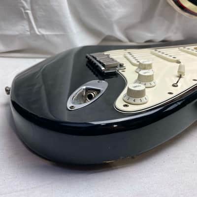 Fender American Standard Stratocaster Guitar 1993 - Black / Maple neck image 9