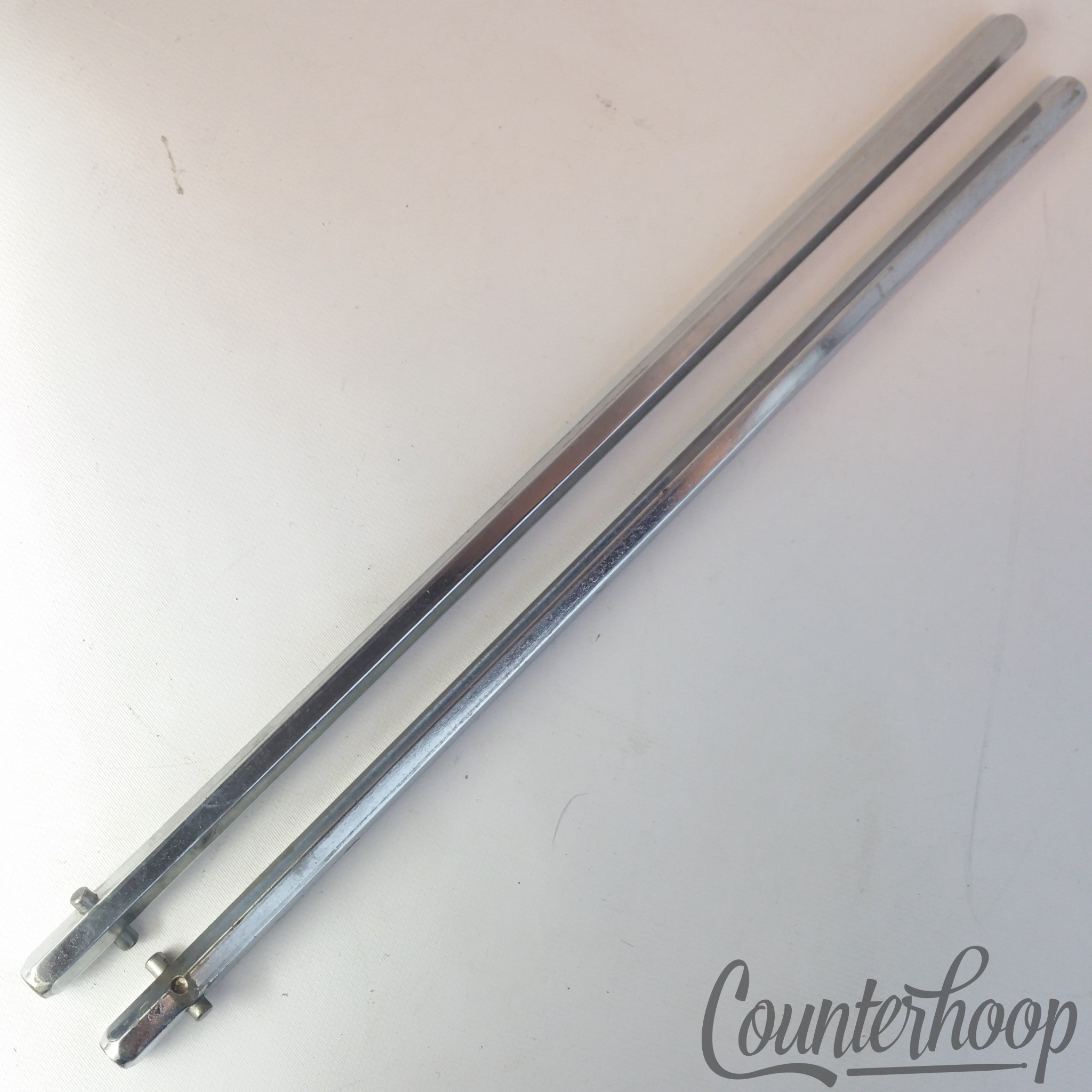 Rogers Hex Spurs Bass Drum Legs Chrome Vintage 60s Holiday Cleveland USA Long* — main photograph
