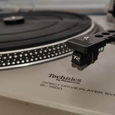 Technics SL1500 turntable in excellent condition serviced - 1980's image 5