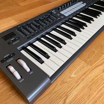 Novation Launchkey 61 MIDI Controller imagen 4