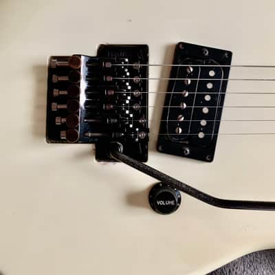 Kramer Baretta I 1988 - White image 5