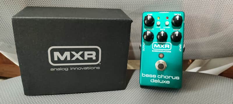 MXR M83 Bass Chorus Deluxe