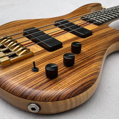 Pedulla ET4 Thunderbass Zebrawood w/ OHSC image 9