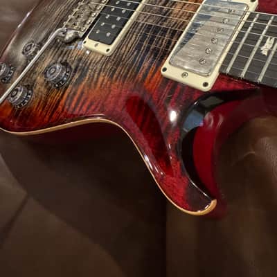 PRS Tremonti 2020-2023 - Cherry charcoal burst image 10