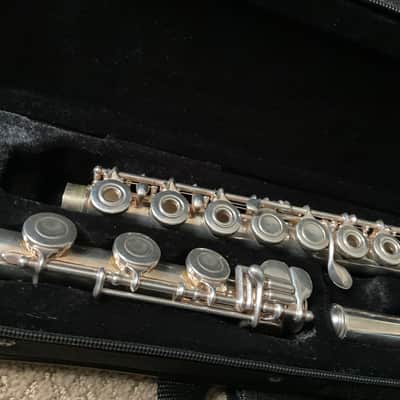 Gemeinhardt  Open Hole Flute, B Foot, All New Pads, Case image 2