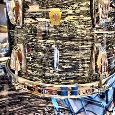 Ludwig Classic Maple Fab Outfit 9x13 / 16x16 / 14x22" PLUS 8x10” Drum Set - Black Oyster Pearl image 3