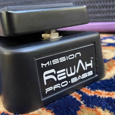 Mission Engineering RE WHA PRO BASS ( Signed by all Mission Stuff ) Collector’s piece 2012 N.O.S. Bild 2