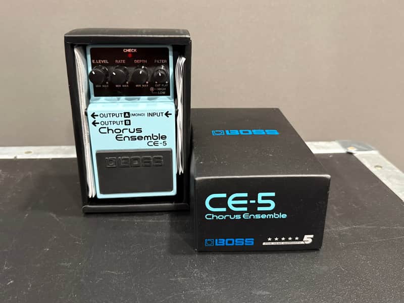 BOSS CE-5 Chorus Ensemble – Like New, Box + Manual | Reverb