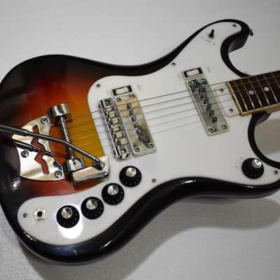 Wurlitzer Cougar 1966 "Sunburst" image 1