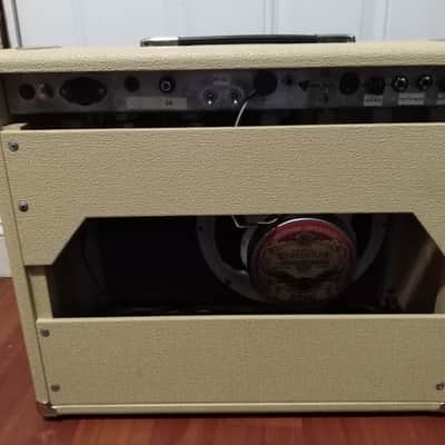 Fuchs ODS Bassman Mod... Blonde
Tolex W. Artist Footswitch image 7