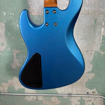 Sadowsky MetroExpress 21-Fret Vintage M Bass Roasted Maple Fingerboard 4-String - Solid Ocean Blue Metallic High Polish image 10
