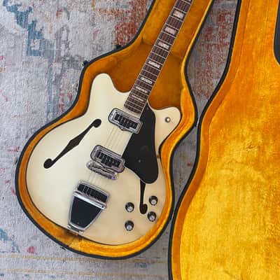 Incredible! Fender Coronado II 1967 - Olympic White image 1