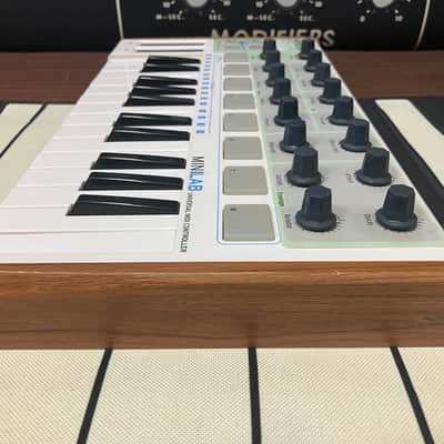 Arturia MiniLab mk I with Analog Lab preset sheet image 9