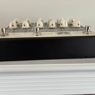 Tone King Imperial Preamp 2025 - Present Cream / Black image 3