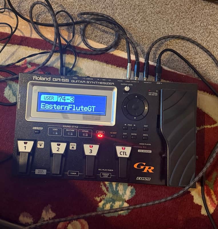 Roland GR-55 Guitar Synthesizer + 13-Pin Cable image 1