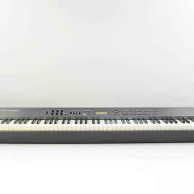 Roland RD-700 88-Key Digital Piano  w/ Gig Bag RD700 image 3