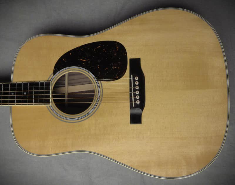Martin D-35 2025 Natural image 1