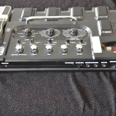 Immagine Line 6 Floor POD Plus Multi-Effect and Amp Modeler * many high quality sounds * sturdy construction and compact format * without original packaging - 2