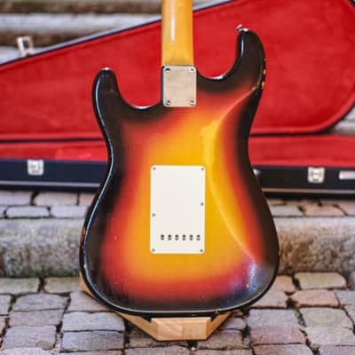 Fender Stratocaster 1966 - Sunburst image 3