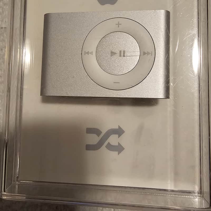 2010s Apple A1204 [PB225LL/A] iPod Shuffle 1 GB in Original Pa…