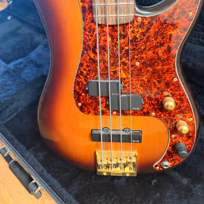 Fender Jazz / Precision Bass w/ EMG pickups and Eq. 70’s - Sunburst image 2