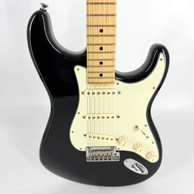 2017 Fender American Professional Stratocaster - Black image 4